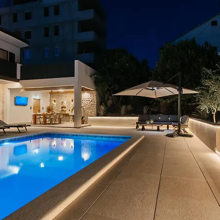 Private Pool Kalega *