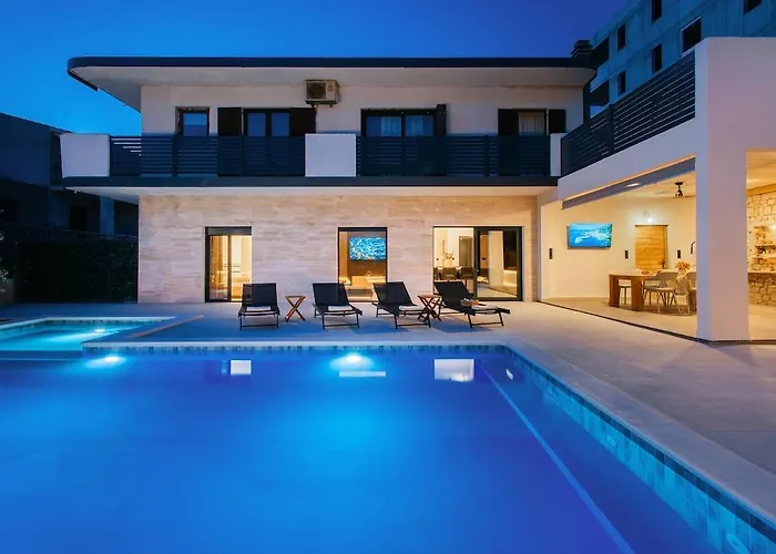 Heated Pool Kalega