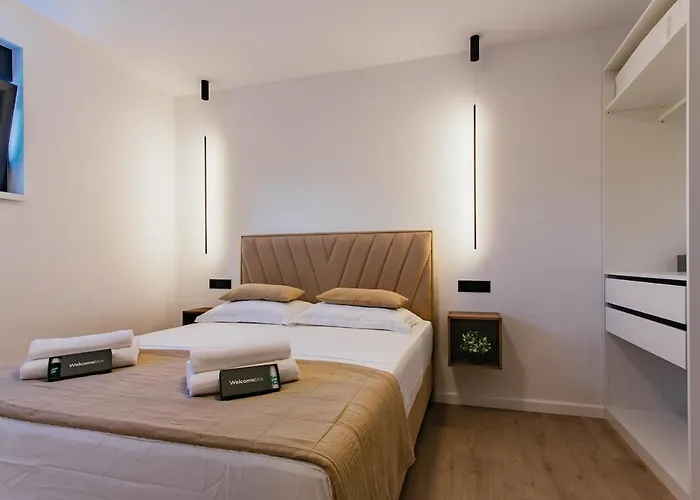 Heated Pool Kalega Apartman Split