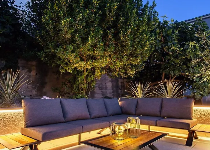 Heated Pool Kalega Apartman Split