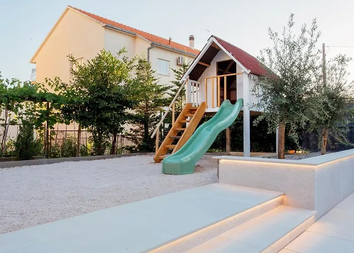 Heated Pool Kalega Apartman Split